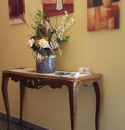 La Luna Guest house 2*